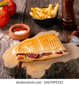 Sucuklu Tost